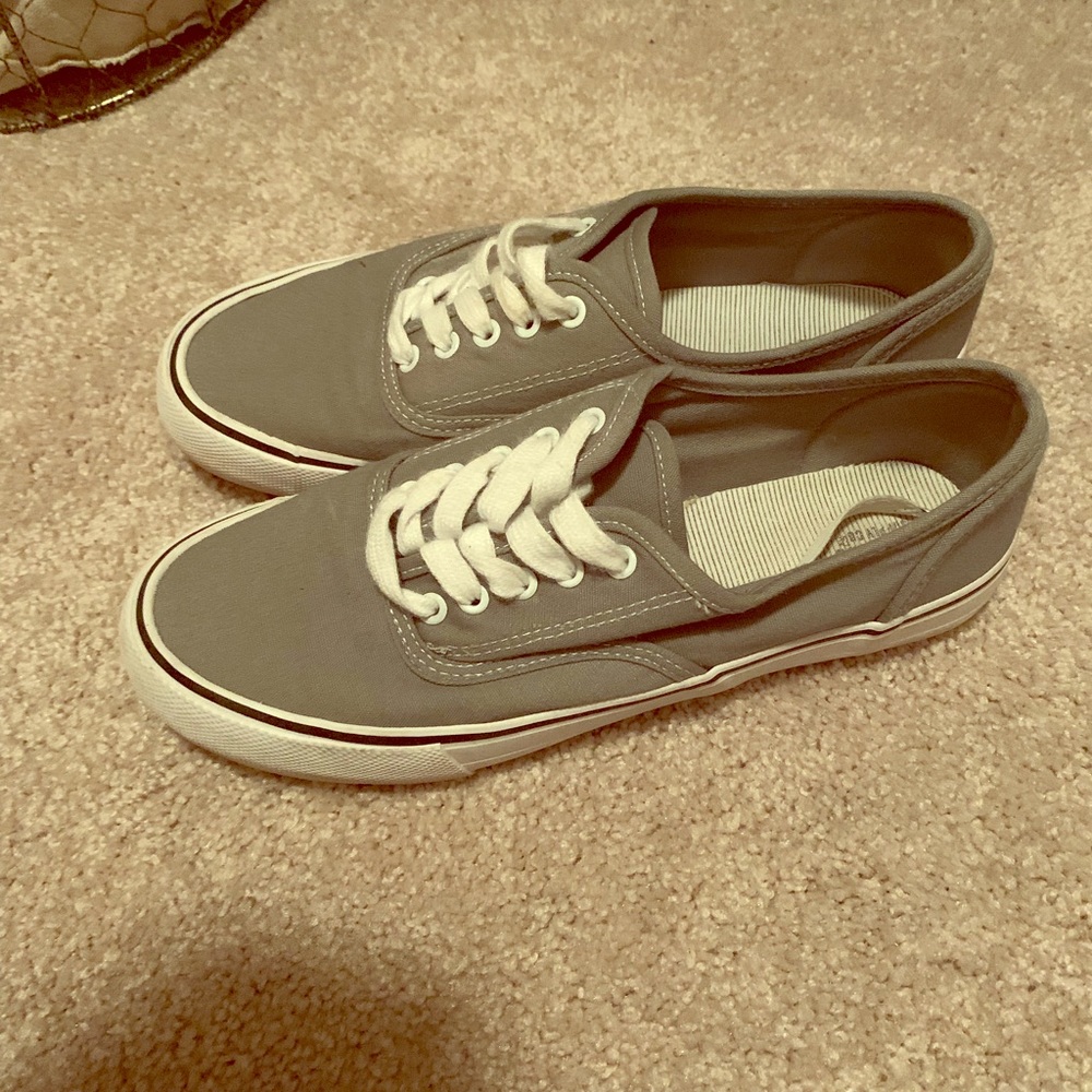 Gray mossimo tennis shoes